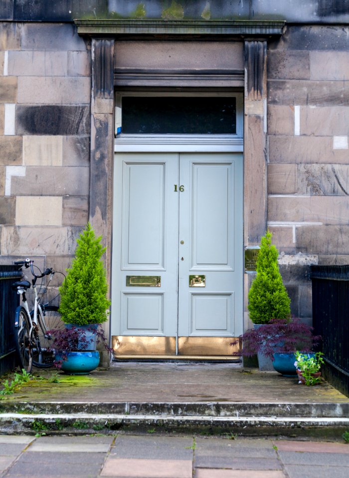 Door of 16 Carlton Terrace, Edinburgh, Scotland, GB, IMG 3626 edit