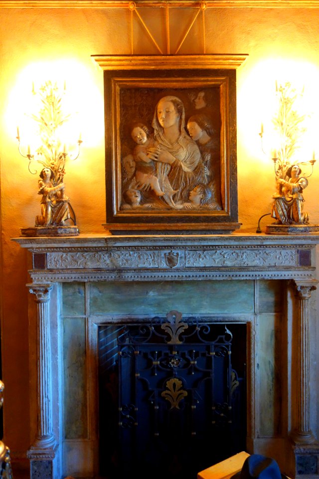 Doge’s Suite bedroom - Hearst Castle - DSC06721
