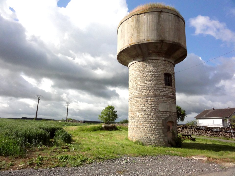 Dolving (Moselle) château-d'eau