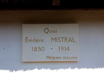 Domaine de Méjanes - Gare - Plaque Frédéric Mistral