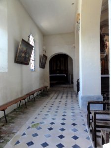 Dohis (Aisne) église, nef à gauche
