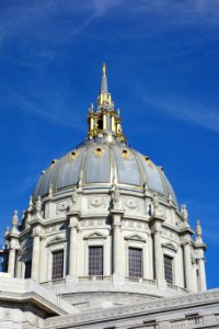 Dome of San Francisco City Hall - San Francisco, CA - DSC01299