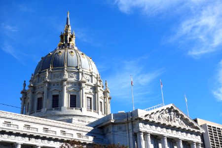 Dome of San Francisco City Hall - San Francisco, CA - DSC01290