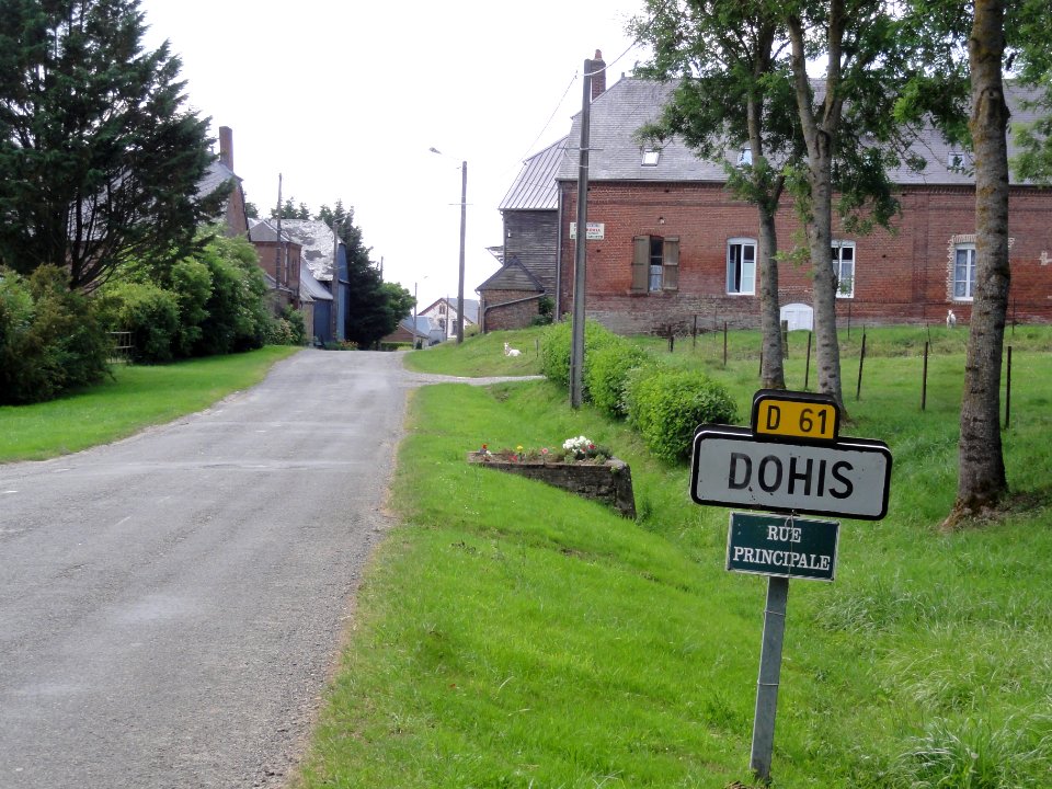 Dohis (Aisne) city limit sign