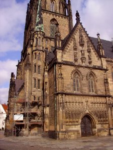 Dom St. Marien Brautportal 1