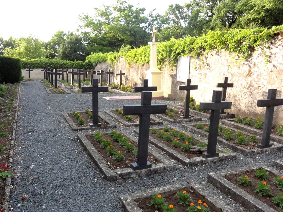 Dolving (Moselle) Couvent de Saint-Ulrich, cimetière