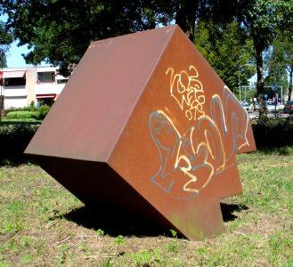 Dordrecht kunstwerk getrapt blok