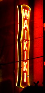 Doowop neon Waikiki