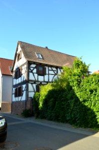 Dortelweil, Untergasse 8 (1)