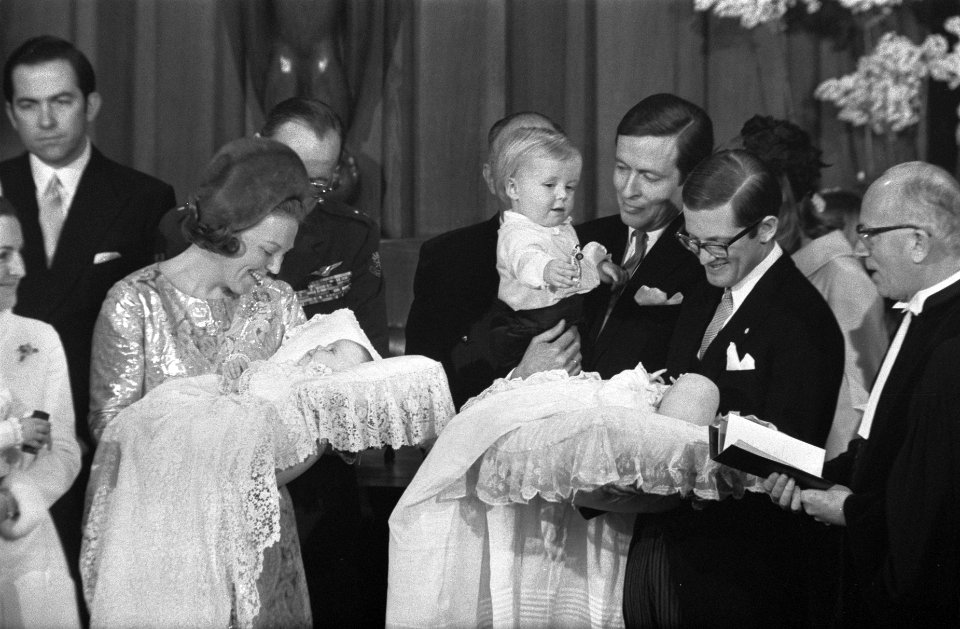 Doop van prins Constantijn en prins Bernhard in Domkerk te Utrecht. Beatrix met , Bestanddeelnr 923-2751