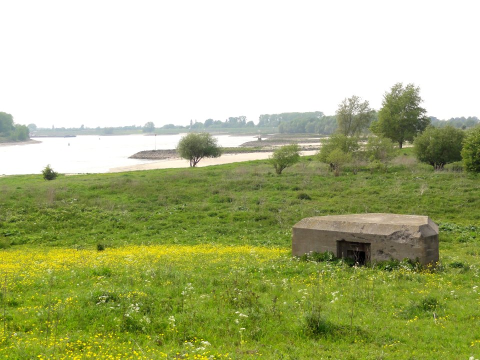 Doornenburg Rijksmonoment 8943 Fort Pannerden bunker 3