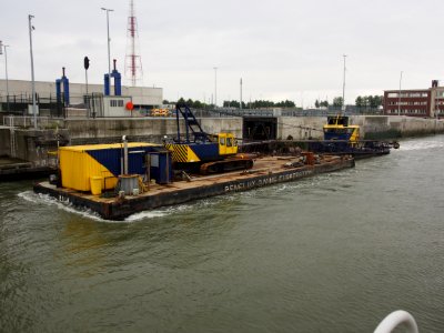 Doorduwer - ENI 06504190 with barge Juul, Van Cauwelaertsluis, Port of Antwerp pic3
