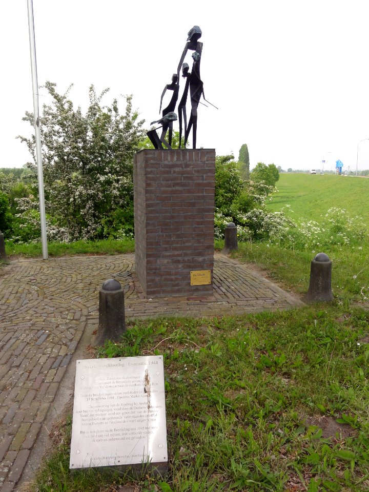 Doornenburg (Lingewaard) oorlogsmonument De Vlucht, overzicht