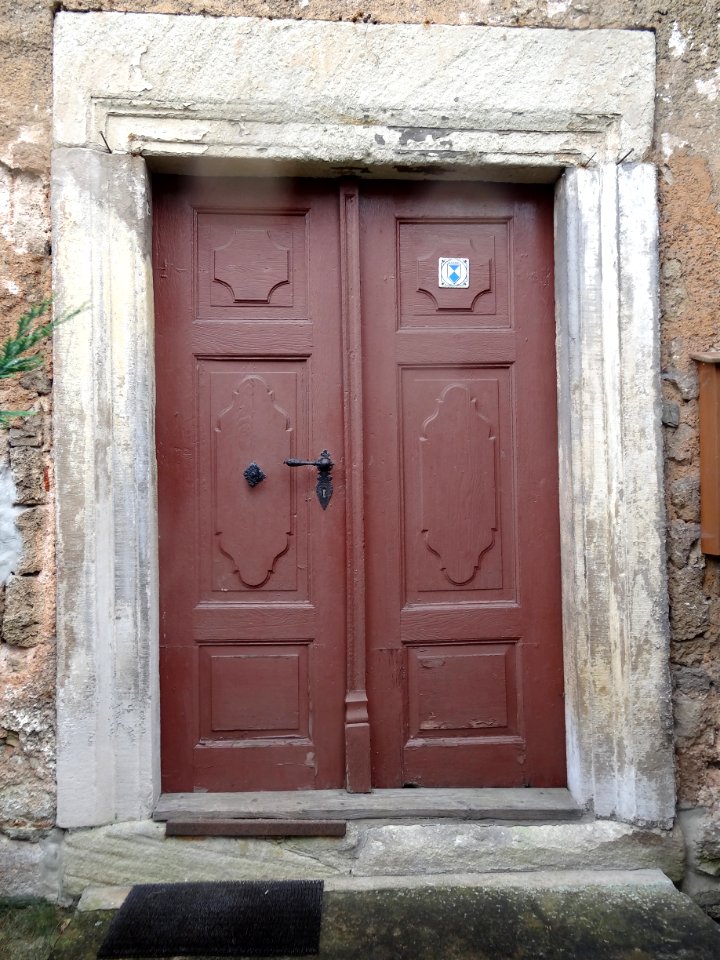 Door church Buhla