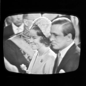Doop Willem Alexander van TV af, Bestanddeelnr 920-6682