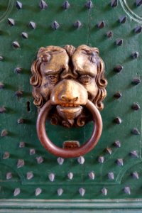 Door knocker - Palazzo dei Priori - Viterbo, Italy - DSC02115