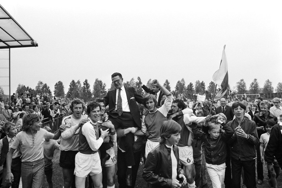 Door de overwinning zijn De Volewijckers kampioen van de tweede divisie De Vole, Bestanddeelnr 924-6260