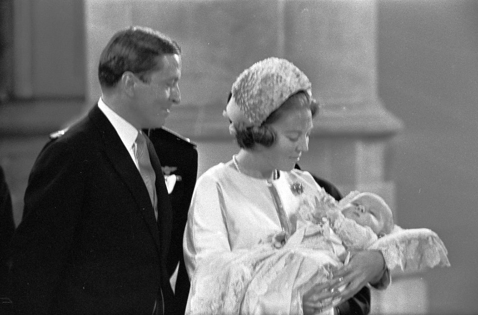 Doop Willem Alexander in Sint Jacobskerk . Prinses Beatrix en prins Alexander en, Bestanddeelnr 920-6653