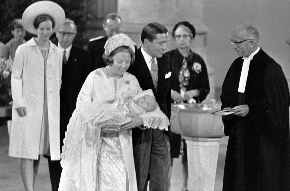 Doop Willem Alexander in Sint Jacobskerk . Prinses Beatrix , Prins Claus en domi, Bestanddeelnr 920-6648