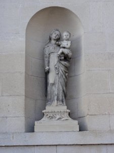 Dieue-sur-Meuse (Meuse) église (03) statue façade