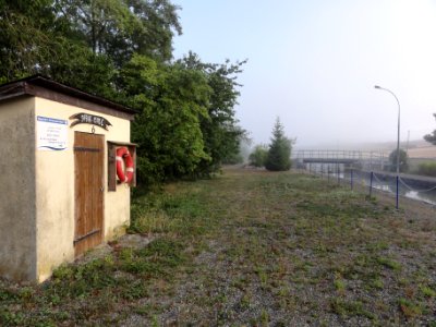 Dieue-sur-Meuse (Meuse) Canal de l'Est, branche Nord, écluse Dieue-aval (01)