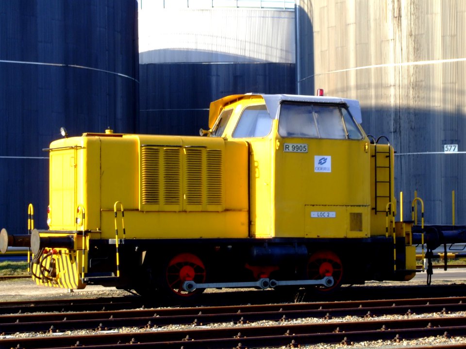 Diesel locomotive R9905 Loc 2 at ODFJELL terminal, Europoort, Rotterdam, Holland pic2