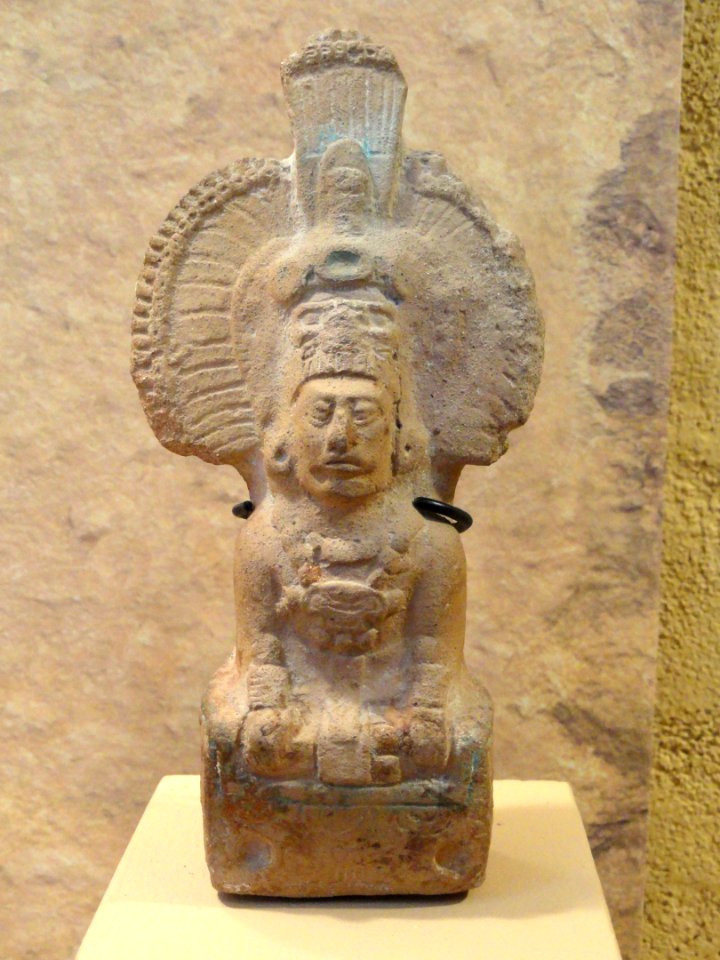Dignitary seated cross-legged on a Litter, Jaina Style, Late Classic Mayan - San Diego Museum of Man - DSC06864