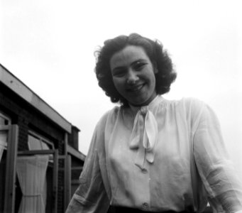 Dini Krul (olympisch gymnaste), Bestanddeelnr 905-0688