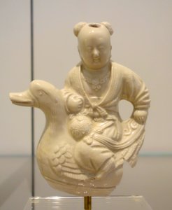 Ding ware ewer, China, Jin dynasty, 1115-1234, glazed porcellanous ware - Royal Ontario Museum - DSC04246