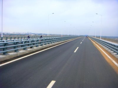 Dinghai Bridge - deck after completion