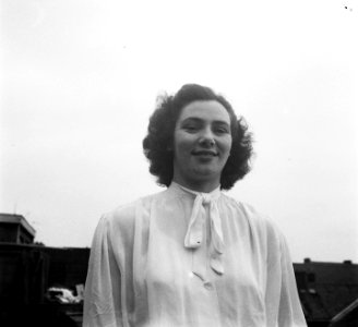 Dini Krul (olympisch gymnaste), Bestanddeelnr 905-0687