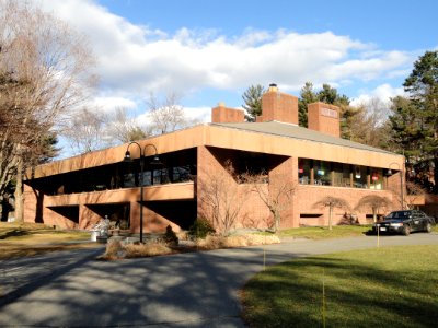 Dining Center - Dana Hall School - Wellesley, MA - DSC03067