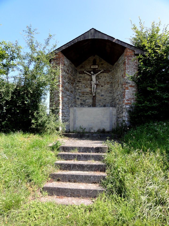 Dimont (Nord, Fr) calvaire-oratoire