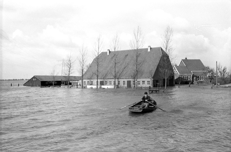 Dijkdoorbraak in de Biesbosch, Bestanddeelnr 913-5233