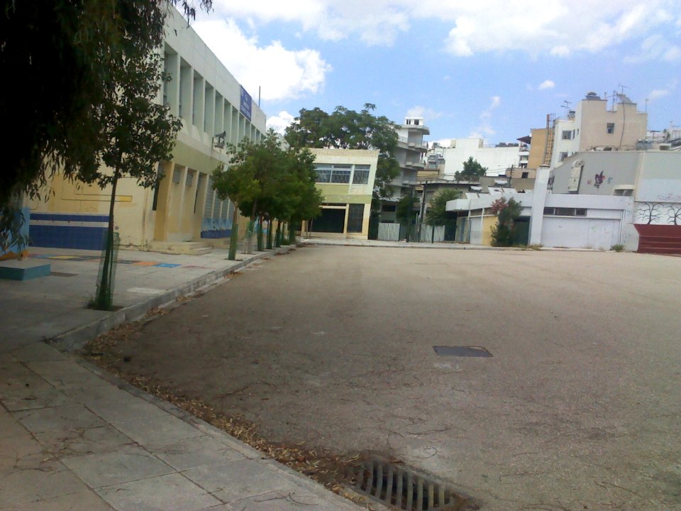Dimotiko school Lefka