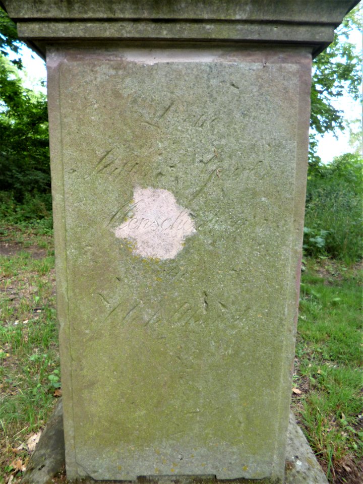 Dieskau Hoffmann-Denkmal Inschrift3