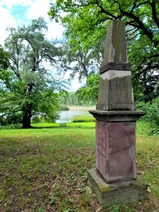 Dieskau Hoffmann-Denkmal 2a