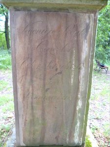 Dieskau Hoffmann-Denkmal Inschrift2