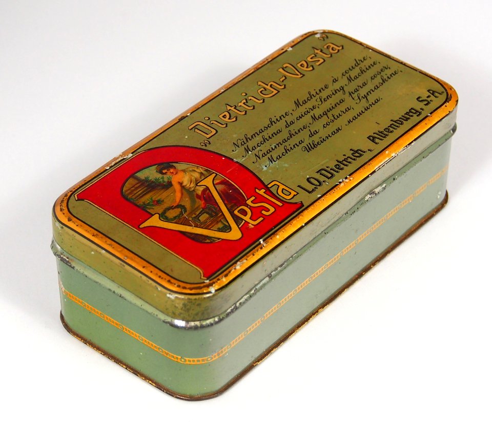 Dietrich-Vesta Nähmachine , tin, pic2