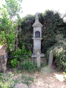 Dompierre-sur-Helpe (Nord, Fr) chapelle St.Etienne, N.D. de Walcourt et St.Lienard