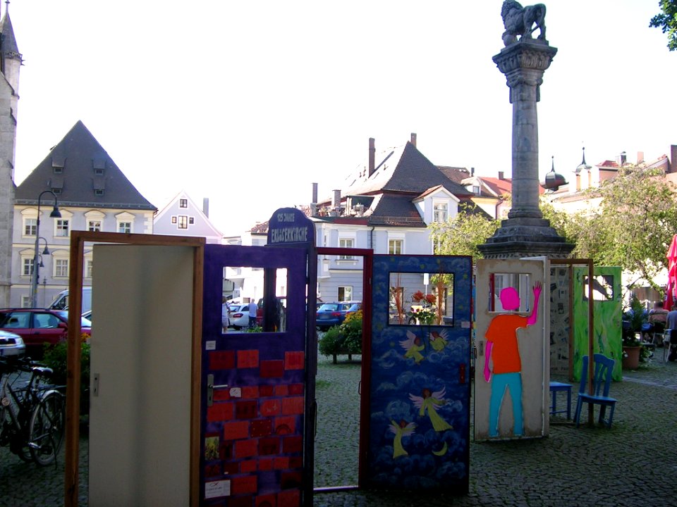 Domplatz Eichstätt -Kriegerdenkmal -Kultüren 2012