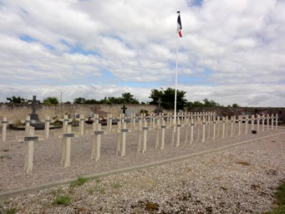 Domjevin (M-et-M) cimetière, carré militiaire