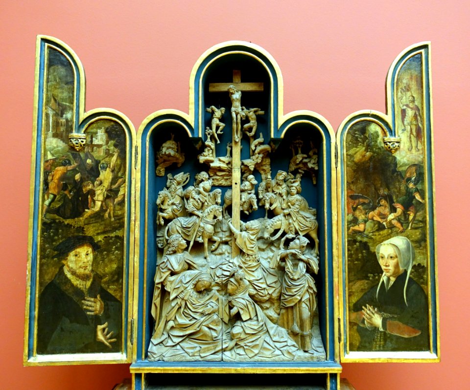 Domestic altarpiece with Crucifixion and Donors, Utrecht, c. 1525, oak - Bode-Museum - DSC03133