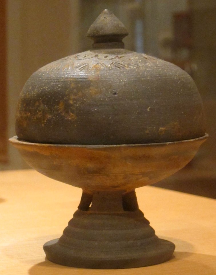 Done-covered pedestal dish from Korea, Unified Silla Kingdom, 7th century, stoneware, Honolulu Academy of Arts