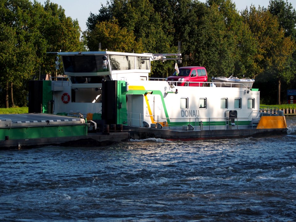 Donau (ENI 06105358) at the Amsterdam-Rhine Canal, pic4