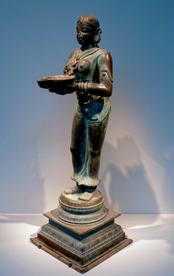 Donor couple as Lamps of Fortune (dipalakshmi), 2 of 2, India, Karnataka, 1600s AD, bronze - Arthur M. Sackler Gallery - DSC05270