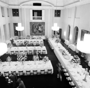 Dinertafelsvoor het staatsbanket in het Paleis op de Dam, Bestanddeelnr 926-7834