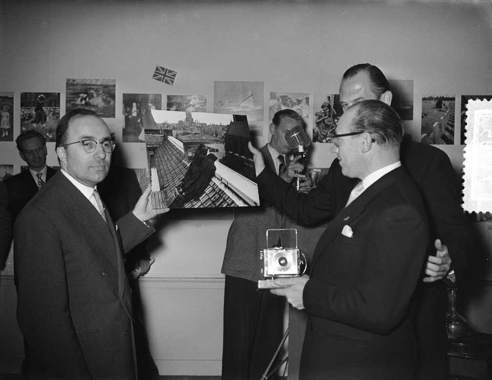 Diner tentoonstelling enz. Vereniging van Fotojournalist World Press foto 1955, Bestanddeelnr 907-4795