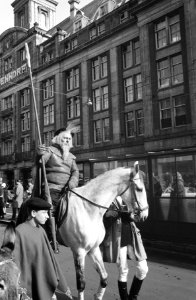 Don Quichotte ( Tom Kelling ) in Amsterdam, Bestanddeelnr 913-6501