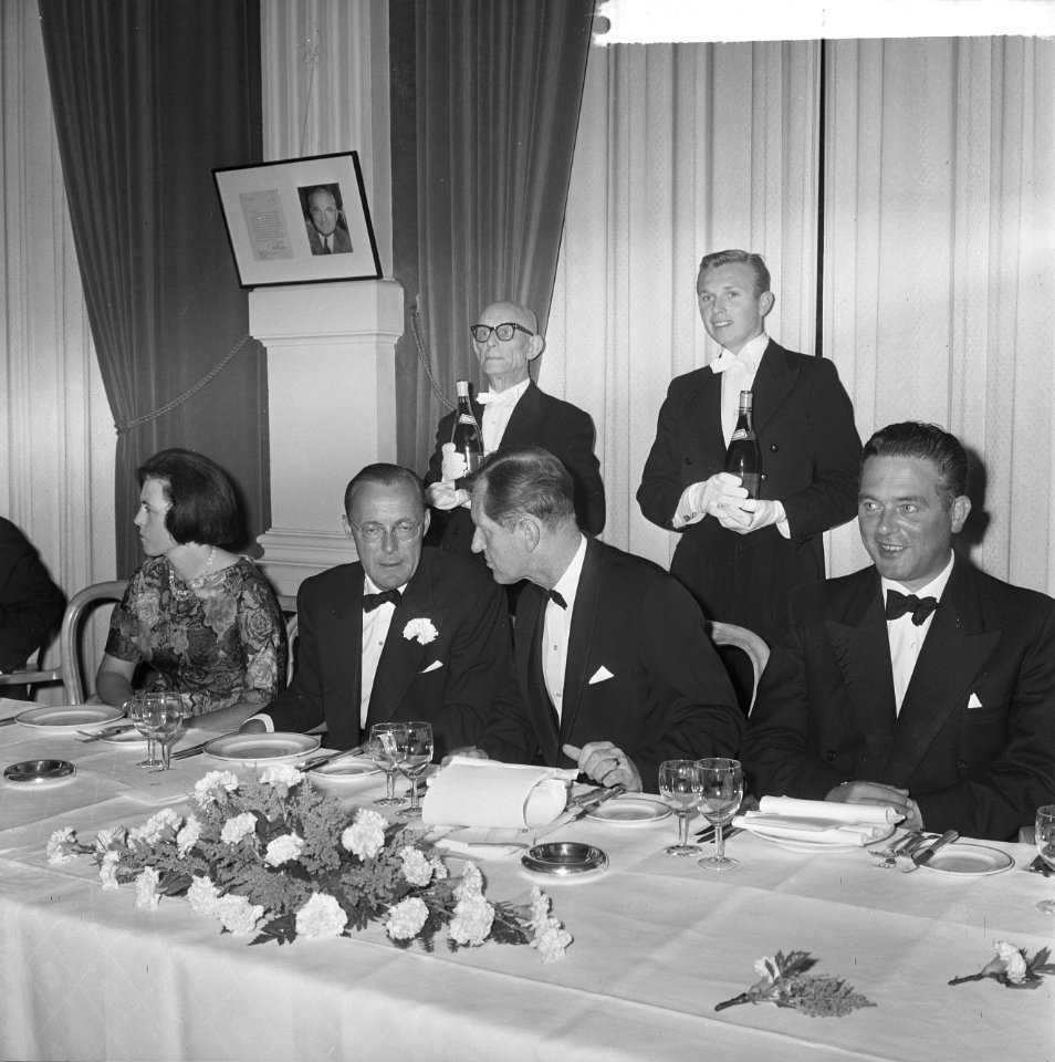 Diner Knickerbocker International in Amstelhotel tijdens diner, Bestanddeelnr 916-5834